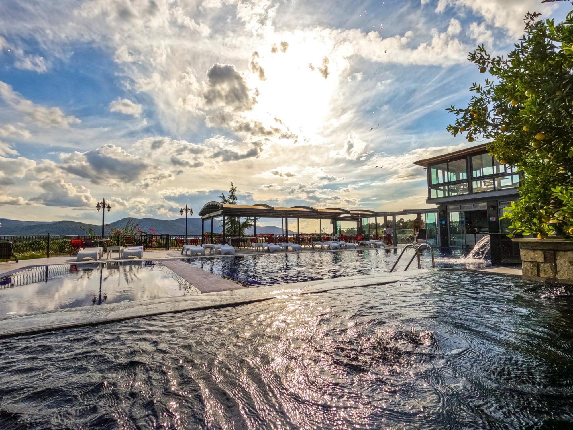 Villa Marine Hotel Акиака Екстериор снимка