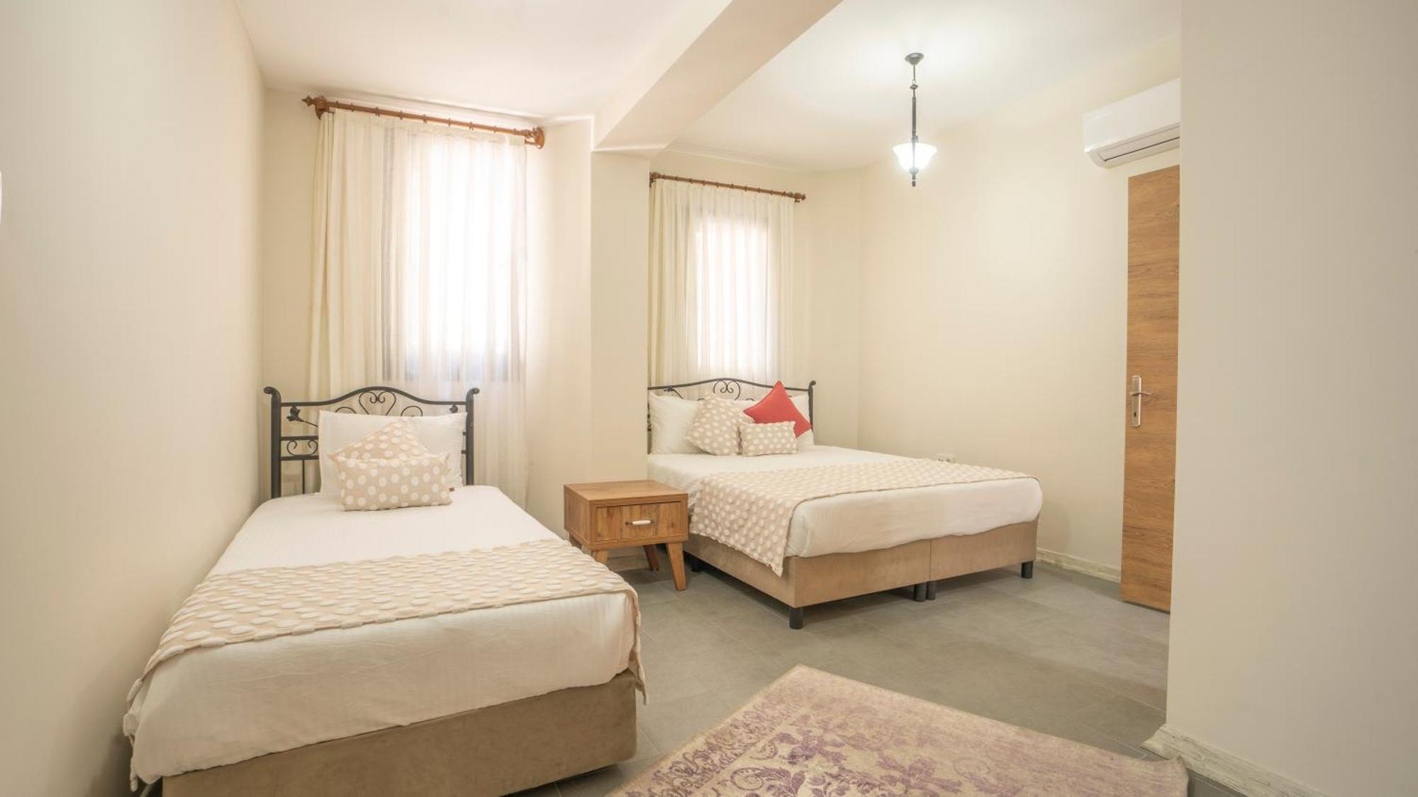 Villa Marine Hotel Акиака Екстериор снимка